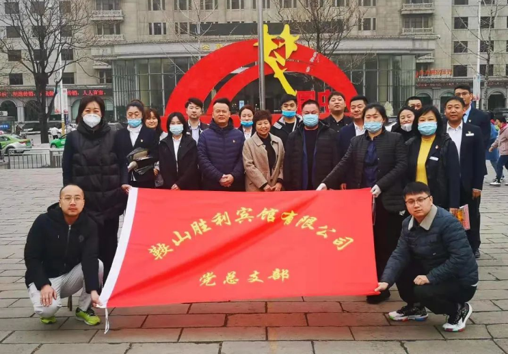學(xué)習(xí)雷鋒在行動，黨業(yè)融合我先行